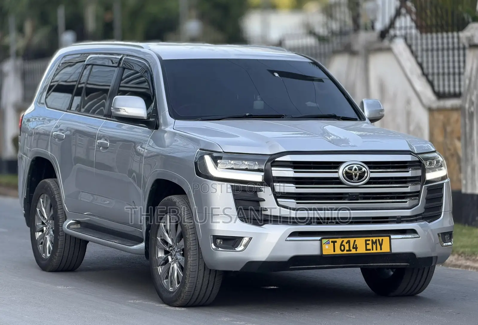 Toyota Land Cruiser 2014 Silver