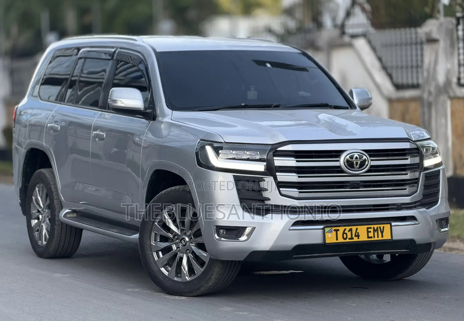 Toyota Land Cruiser 2014 Silver