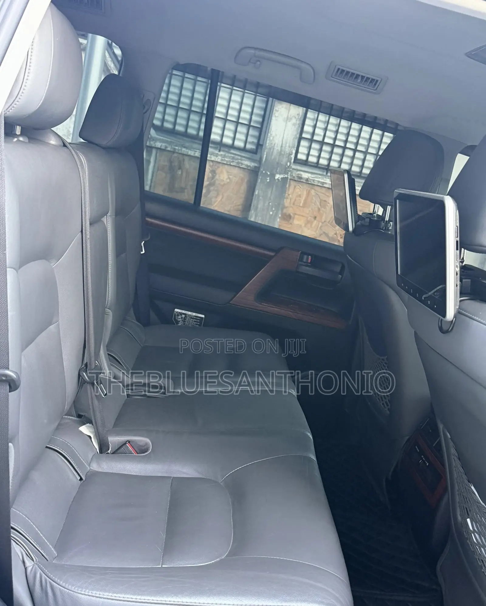 Toyota Land Cruiser 2014 Silver