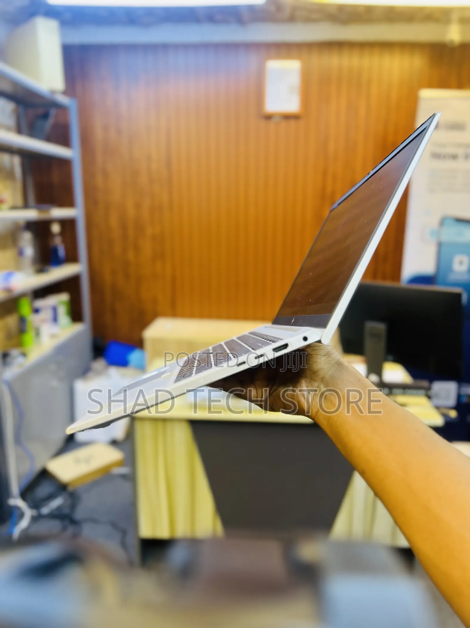 Laptop HP EliteBook 845 G8 16GB AMD Ryzen 5 SSD 512GB