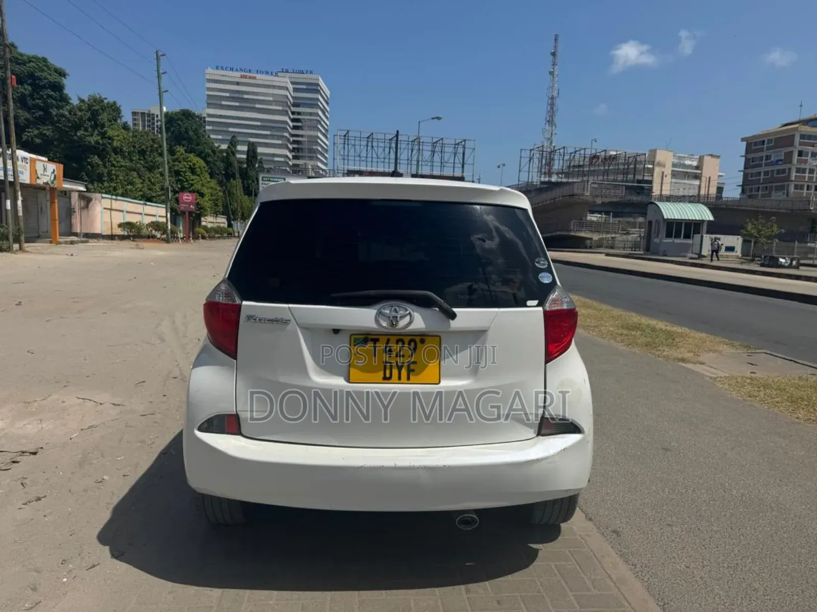Toyota Ractis 2011 White