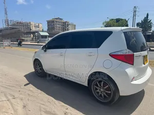 Toyota Ractis 2011 White