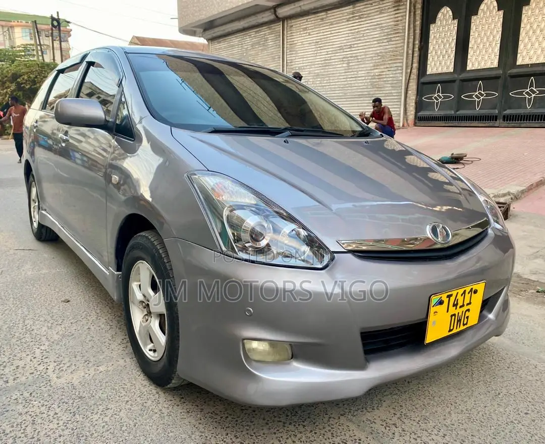Toyota Wish 2005 Gray