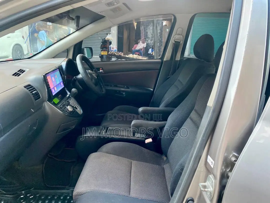 Toyota Wish 2005 Gray