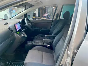 Toyota Wish 2005 Gray