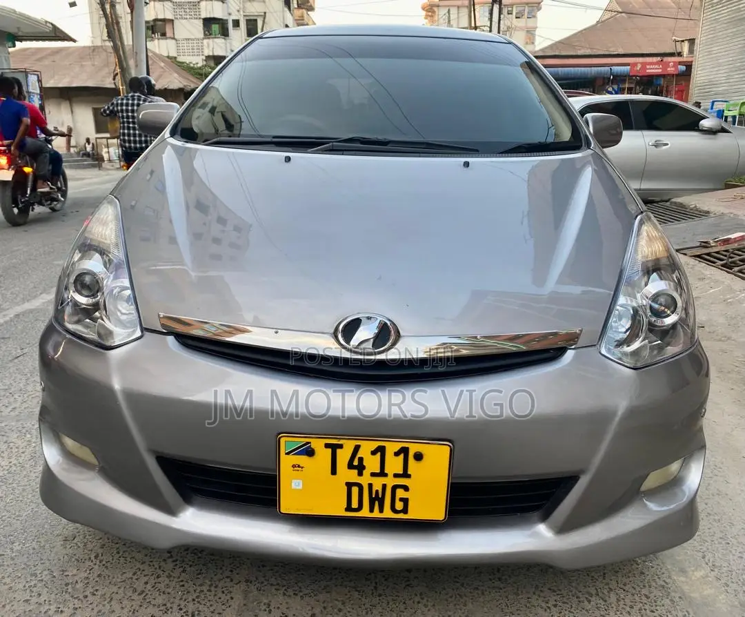 Toyota Wish 2005 Gray