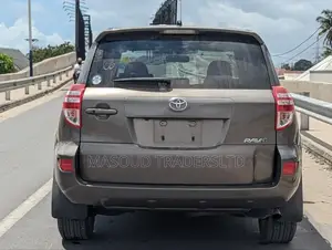 Toyota RAV4 2.4 2008 Gray