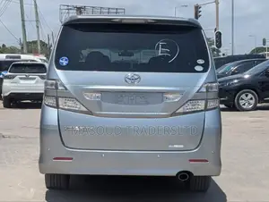 Toyota Vellfire 2008 Silver