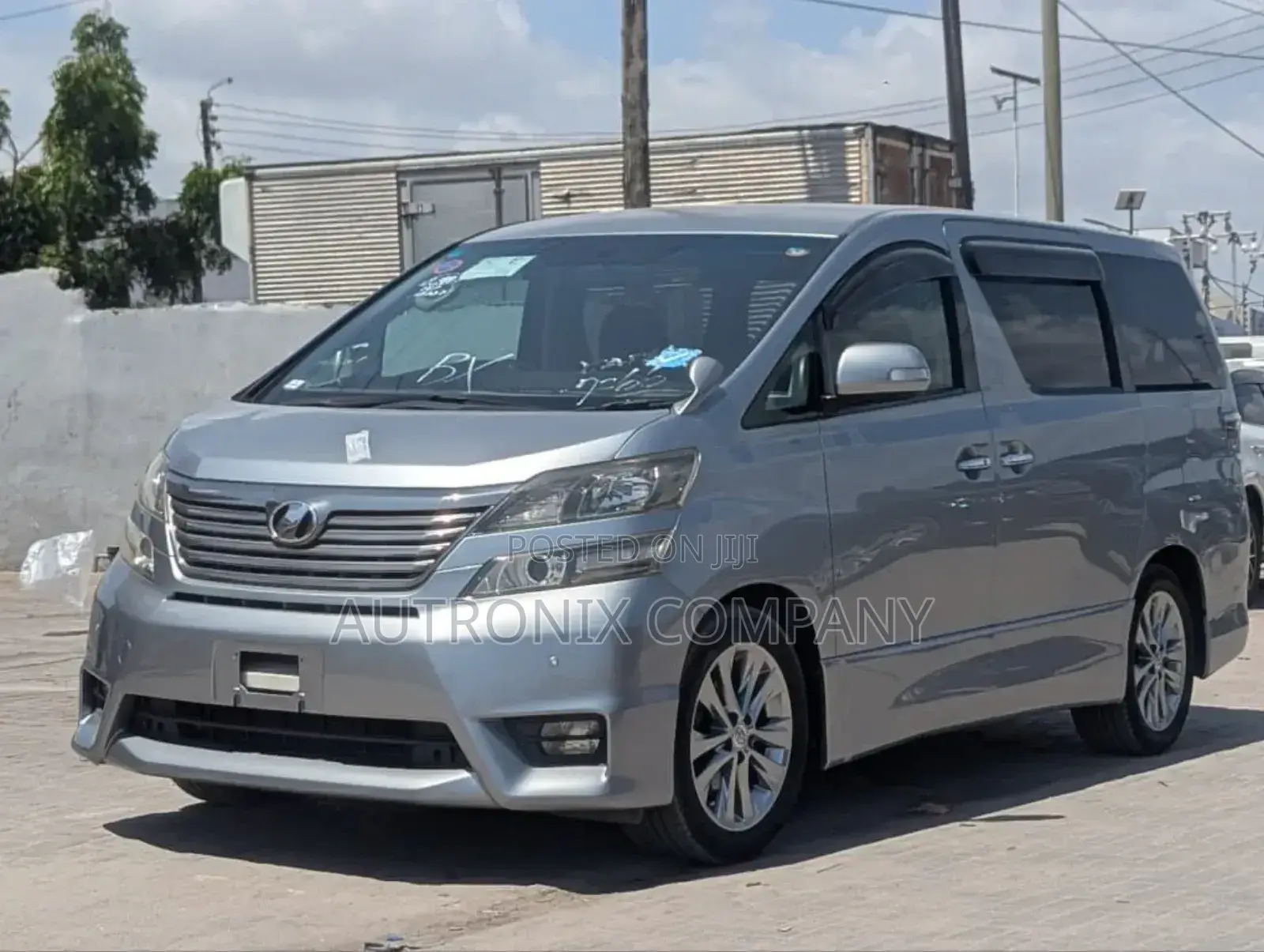 Toyota Vellfire 2008 Silver