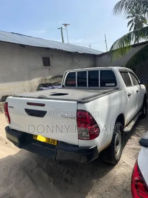 Toyota Hilux 2017 White