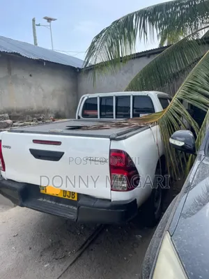 Toyota Hilux 2017 White