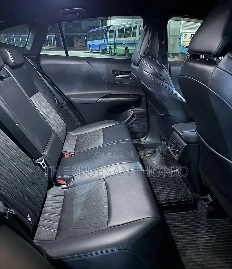 Toyota Harrier 2021 Gray