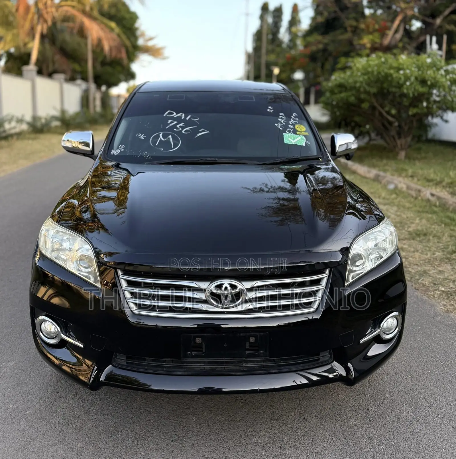 Toyota Vanguard 2013 Black