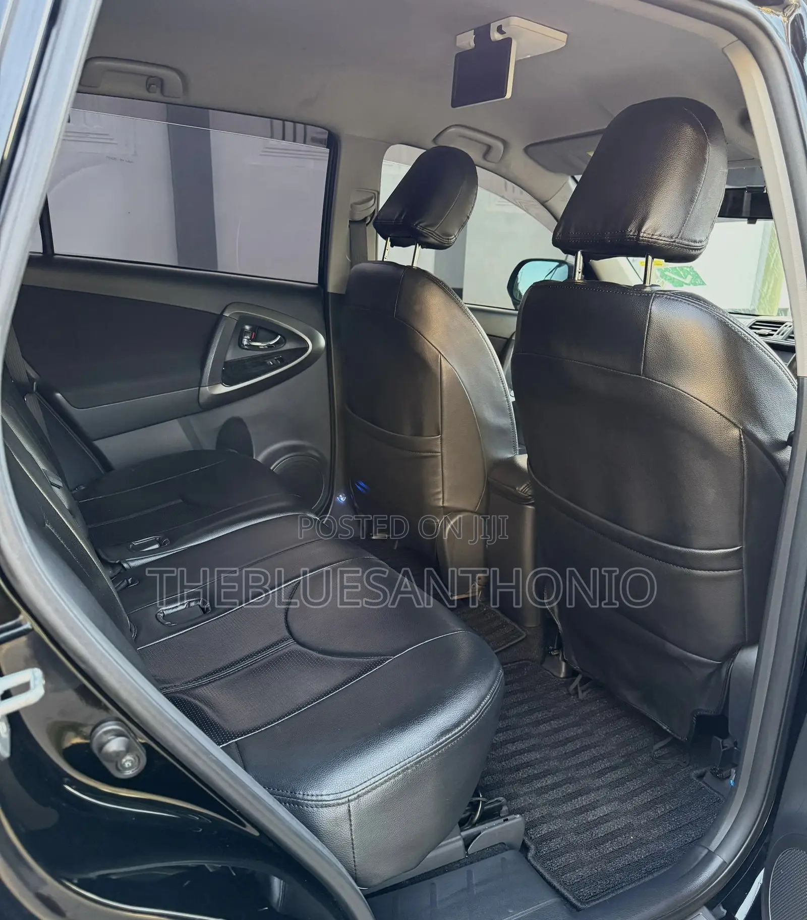Toyota Vanguard 2013 Black