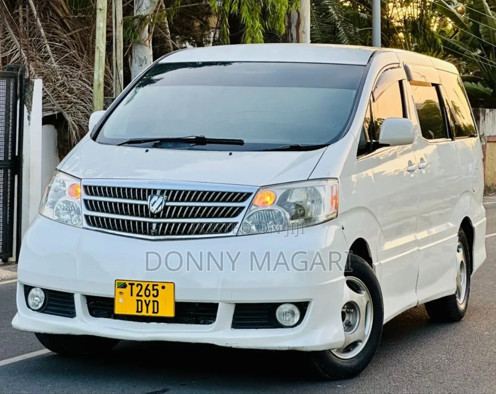 Toyota Alphard 2004 White