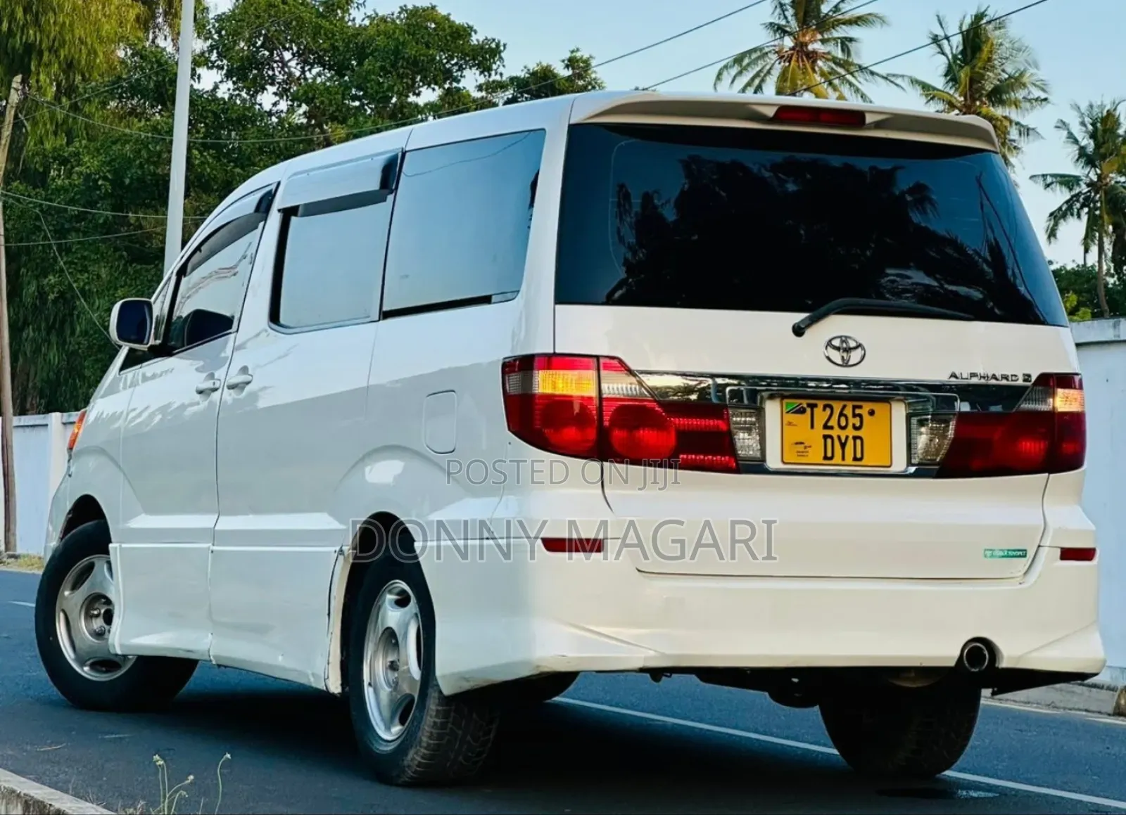 Toyota Alphard 2004 White