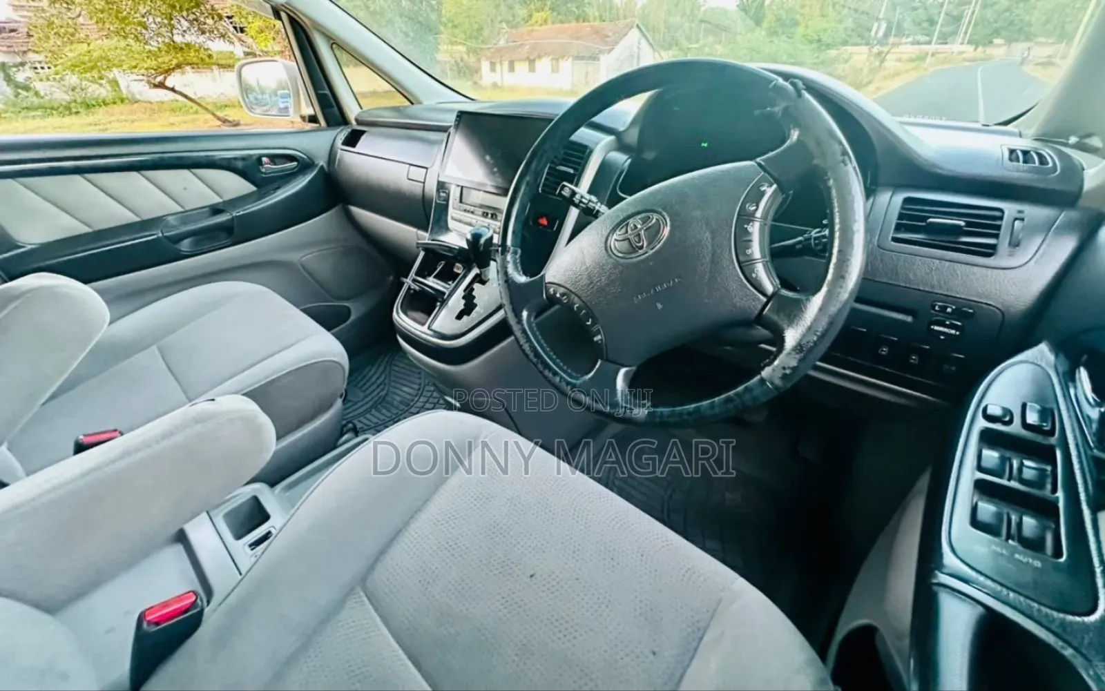 Toyota Alphard 2004 White