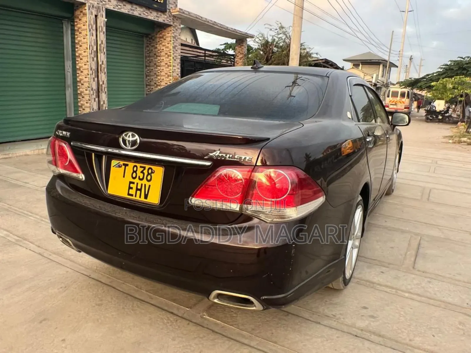 Toyota Crown 2011 Black
