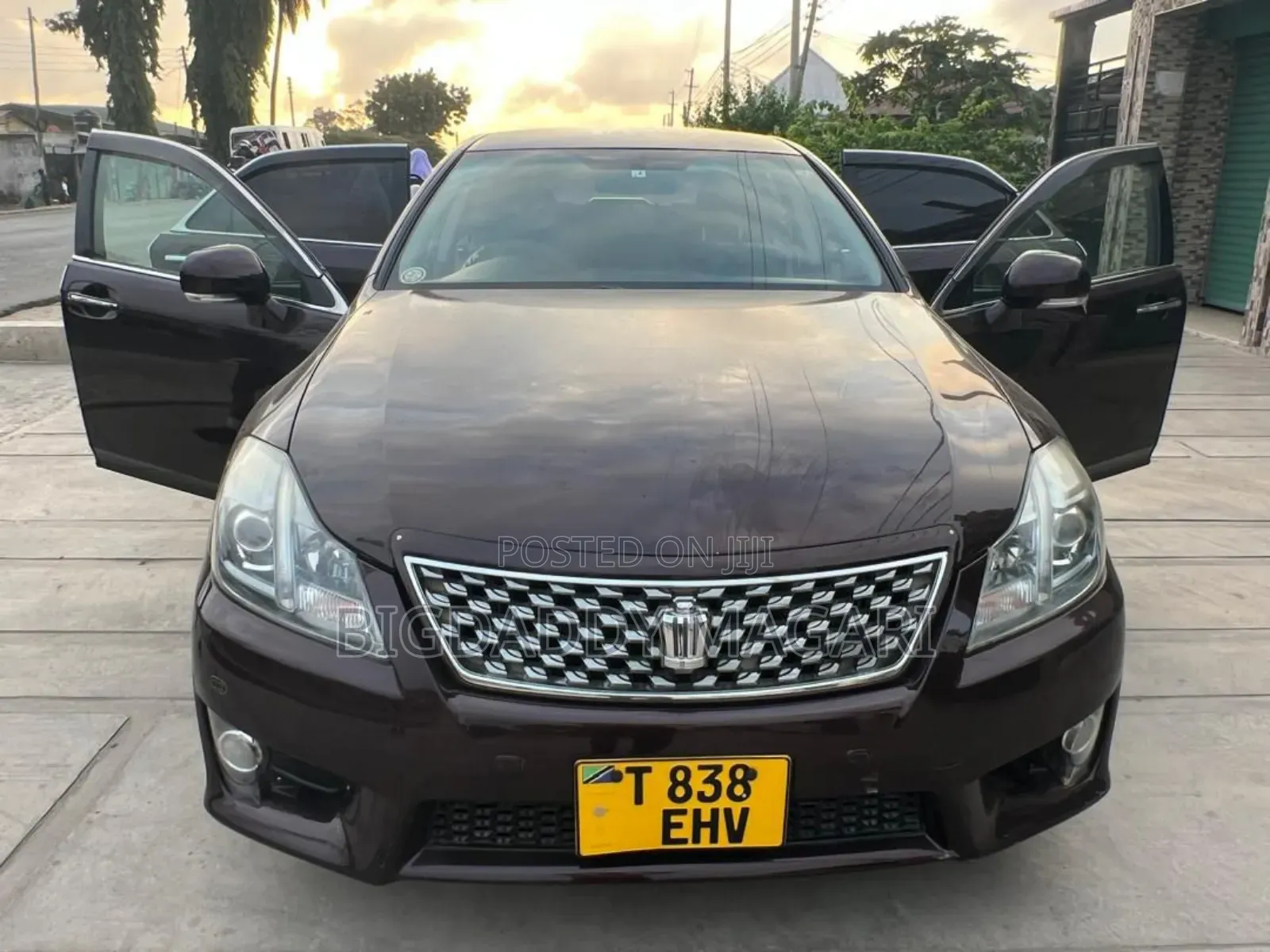 Toyota Crown 2011 Black