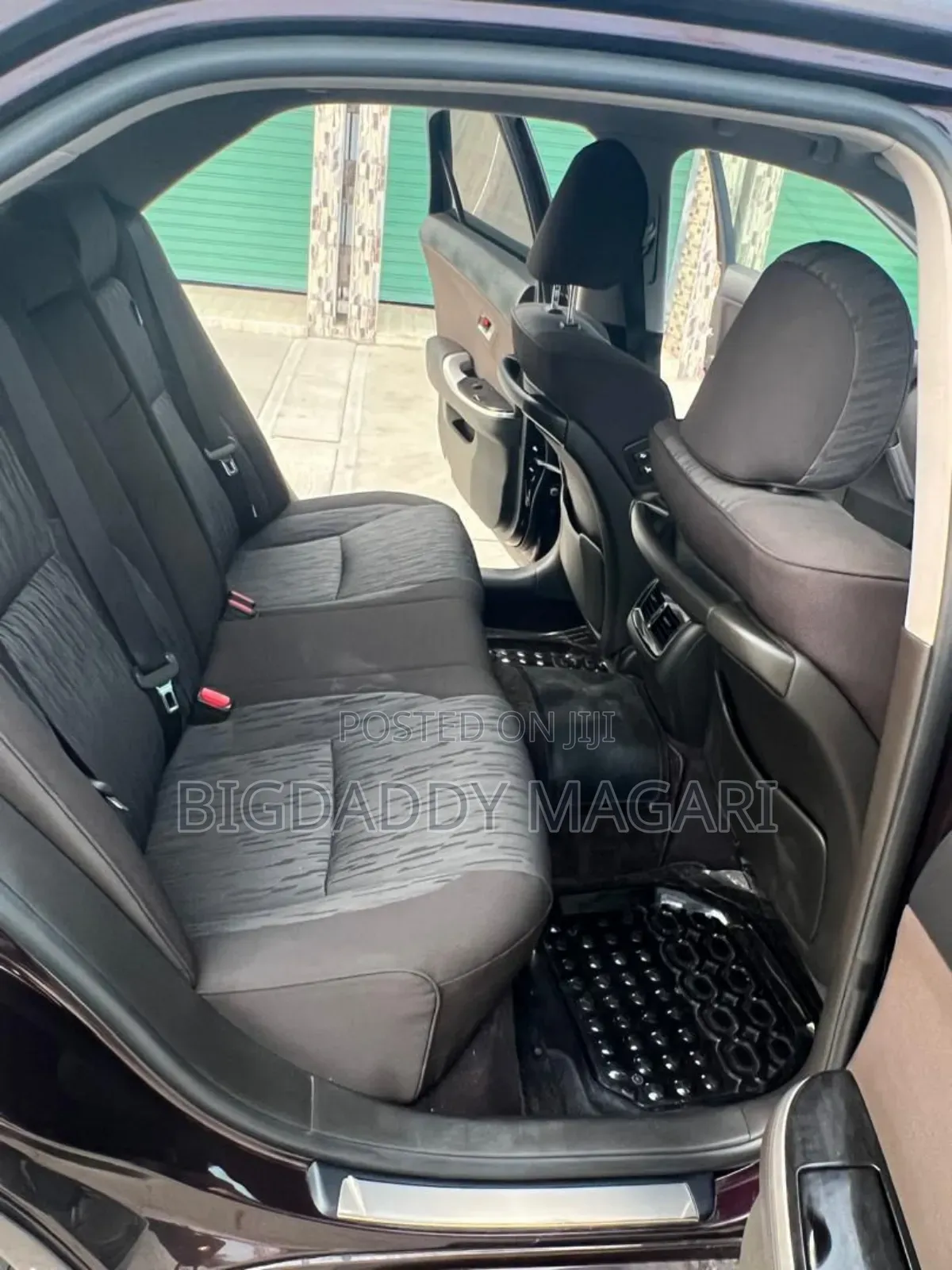 Toyota Crown 2011 Black