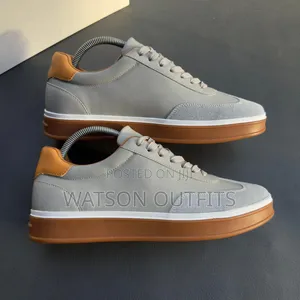 Men's Leather Shoes Differently Designed and Classically Top