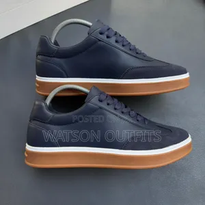 Men's Leather Shoes Differently Designed and Classically Top