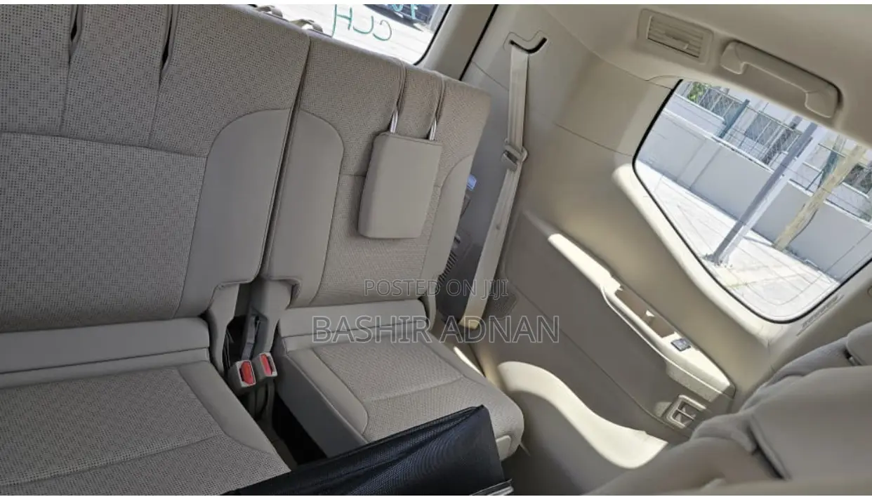 Toyota Land Cruiser LC300 2024 Gray