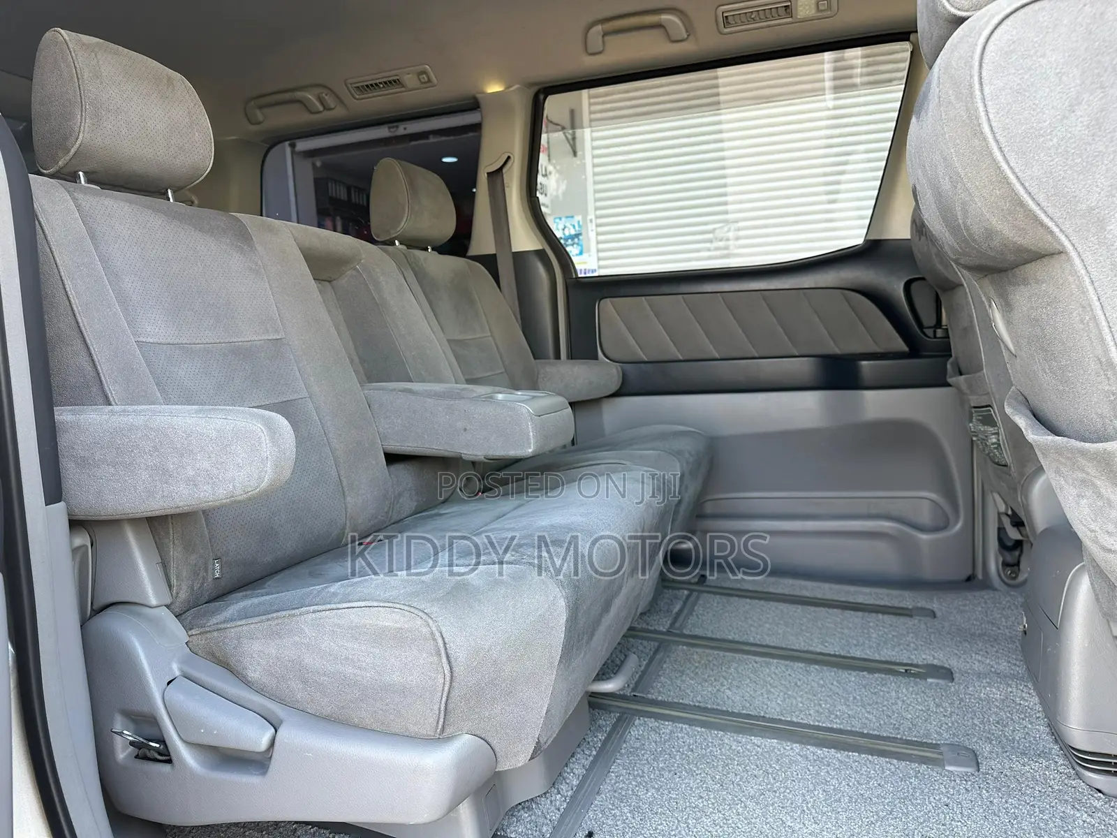 Toyota Alphard 2006 Gray