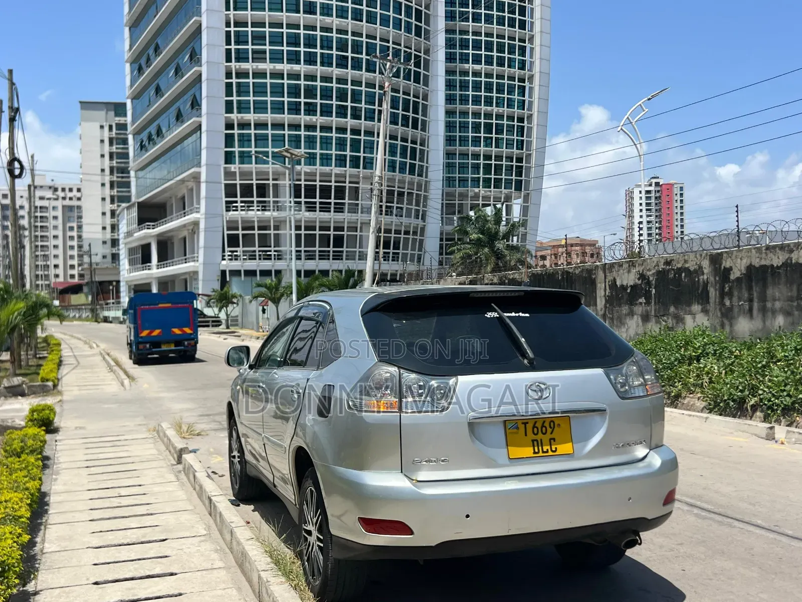 Toyota Harrier 2005 Silver