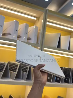 New Laptop HP EliteBook 845 G8 16GB AMD Ryzen 5 SSD 256GB