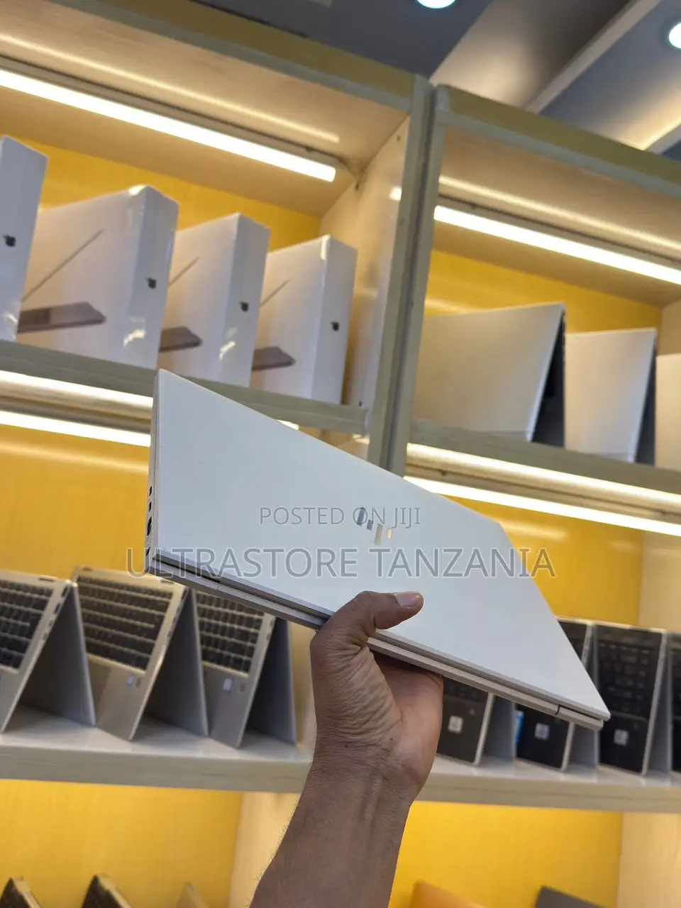 New Laptop HP EliteBook 845 G8 16GB AMD Ryzen 5 SSD 256GB