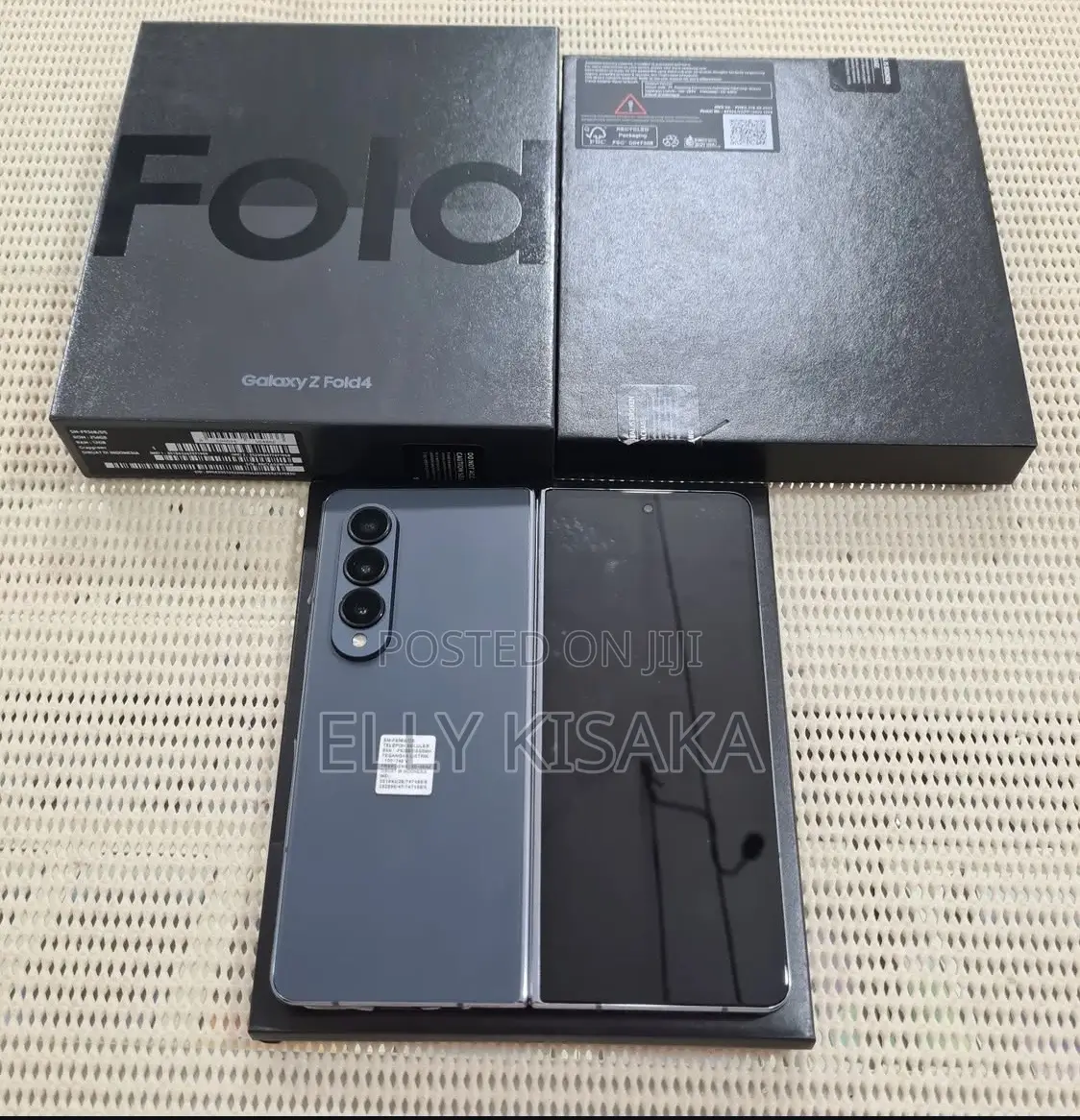 New Samsung Galaxy Z Fold4 256 GB Black