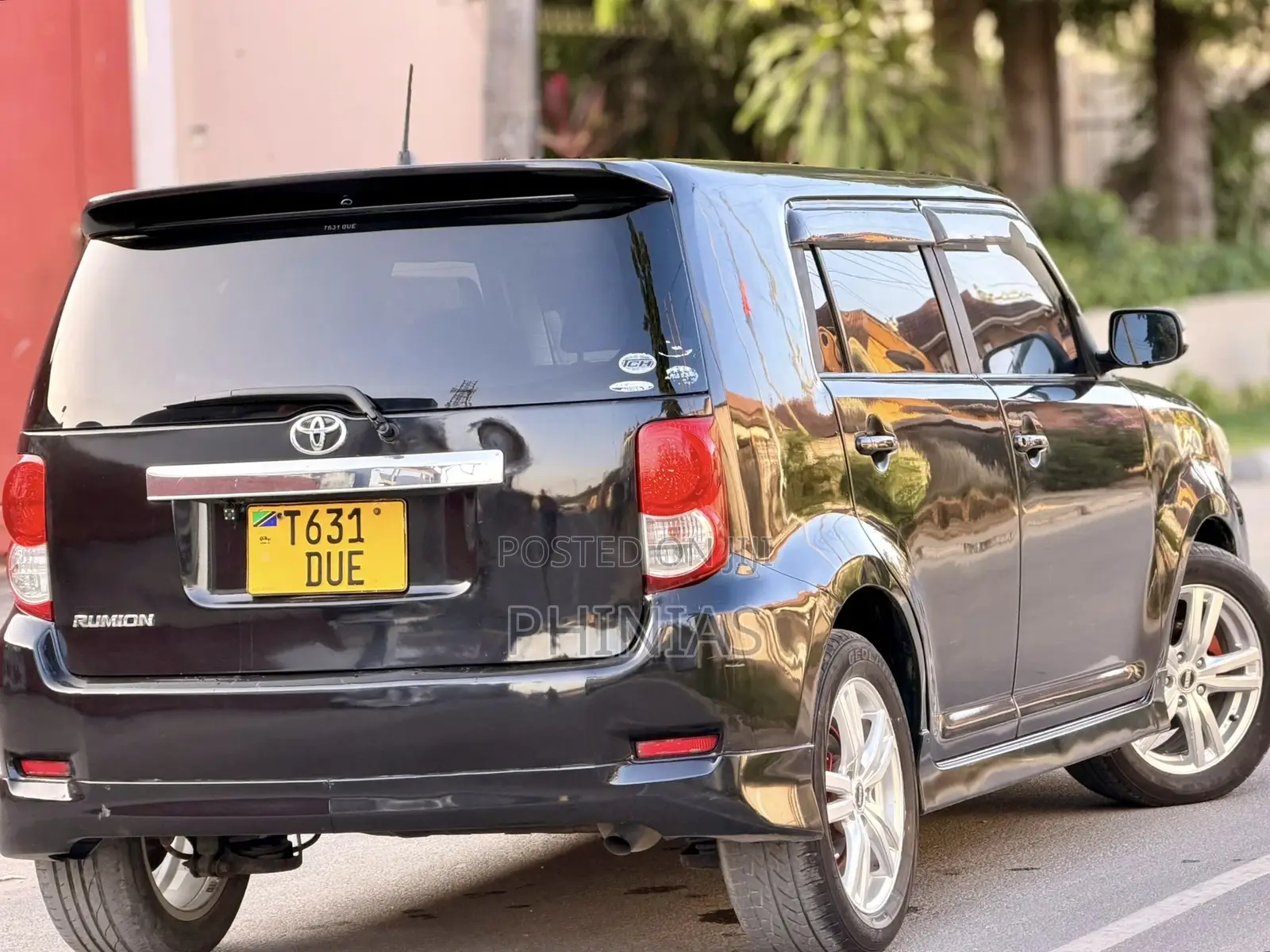 Toyota Rumion 2024 Black