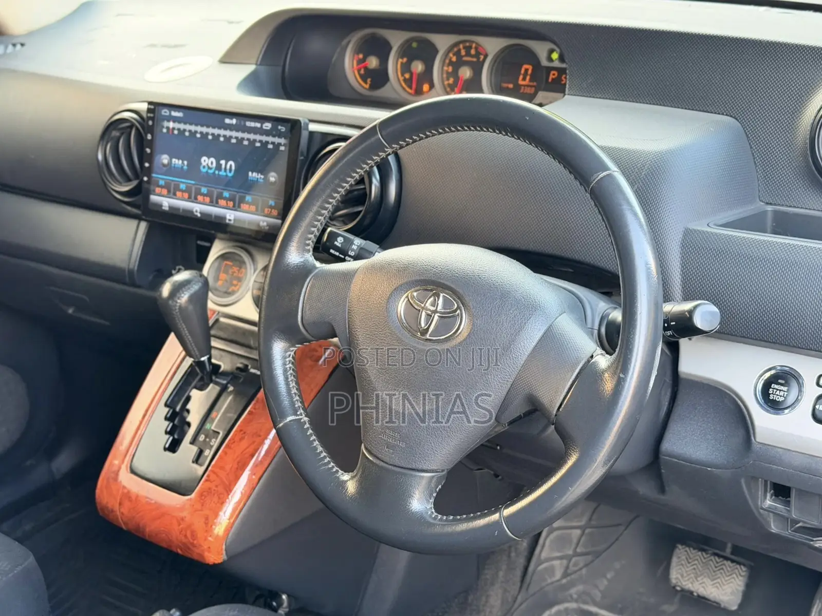 Toyota Rumion 2024 Black