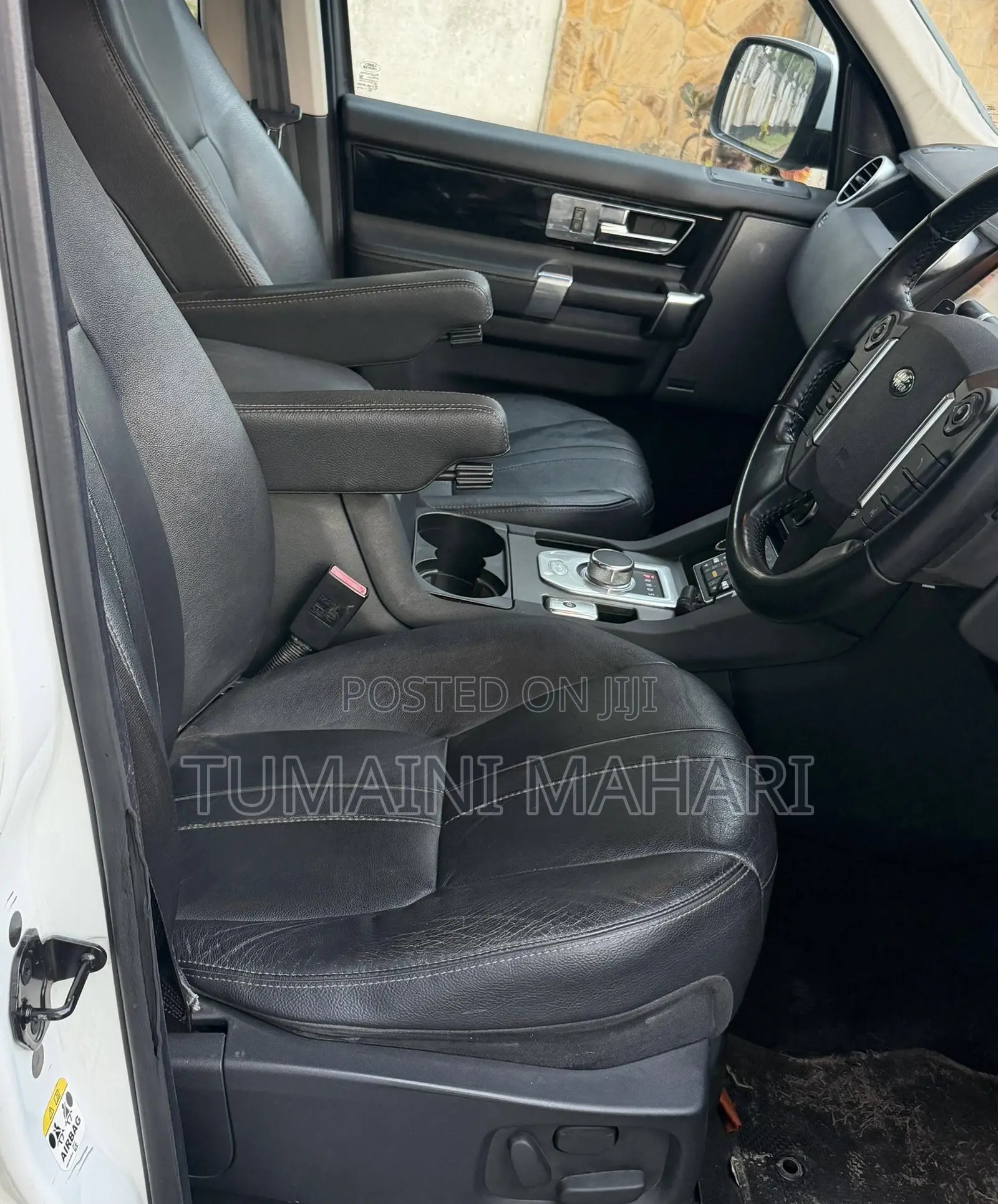 Land Rover Discovery 2013 White