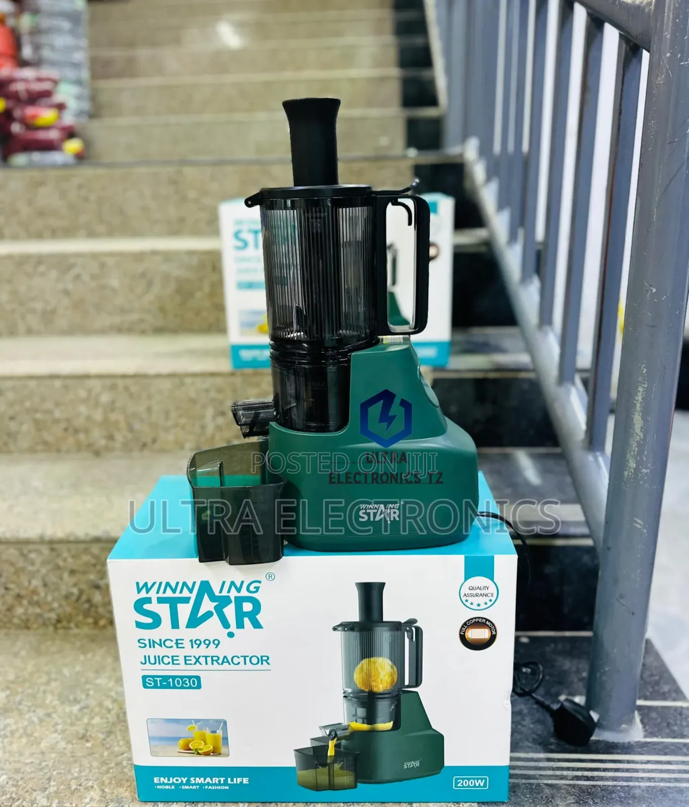 *.Winning Star Juice Extractor Slow Juicer 
 200watts 300ml