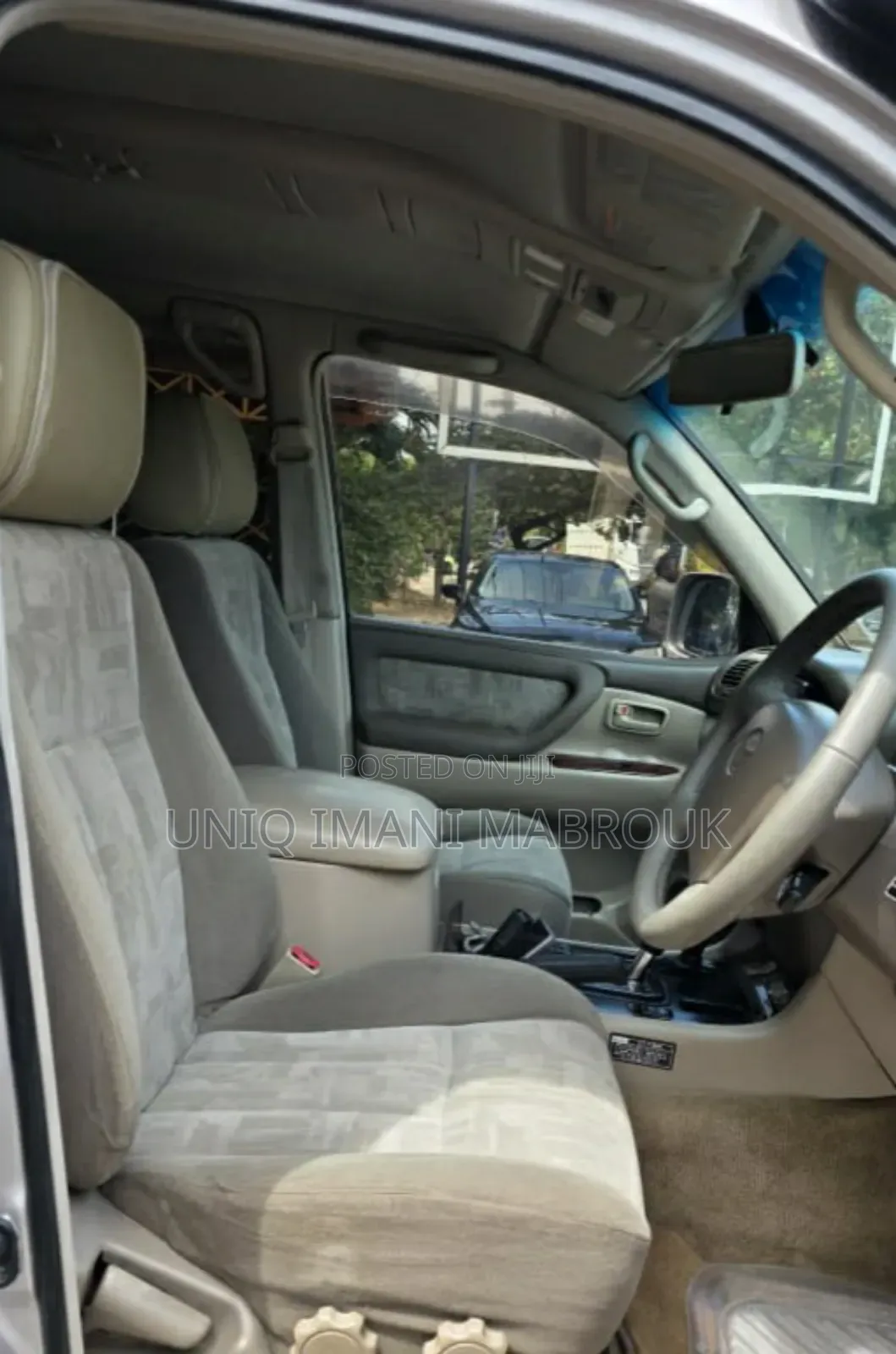 Toyota Land Cruiser 2000 Silver