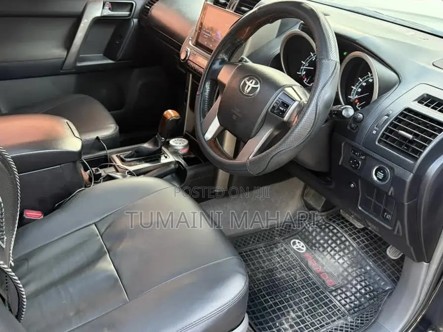 Toyota Land Cruiser Prado 2010 Black