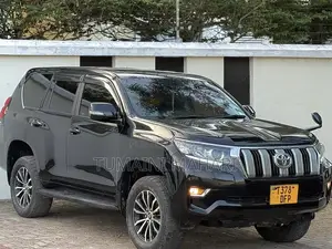 Toyota Land Cruiser Prado 2010 Black
