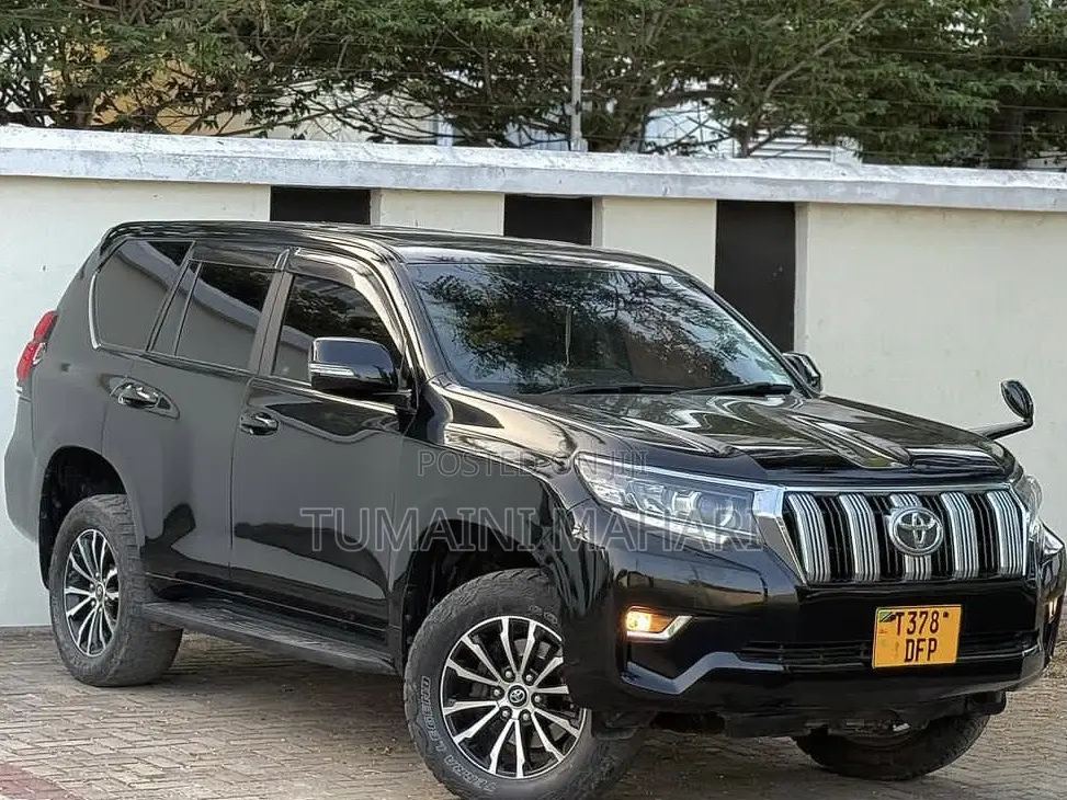 Toyota Land Cruiser Prado 2010 Black