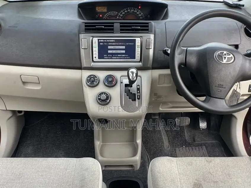 Toyota Passo Sette 2009 Maroon