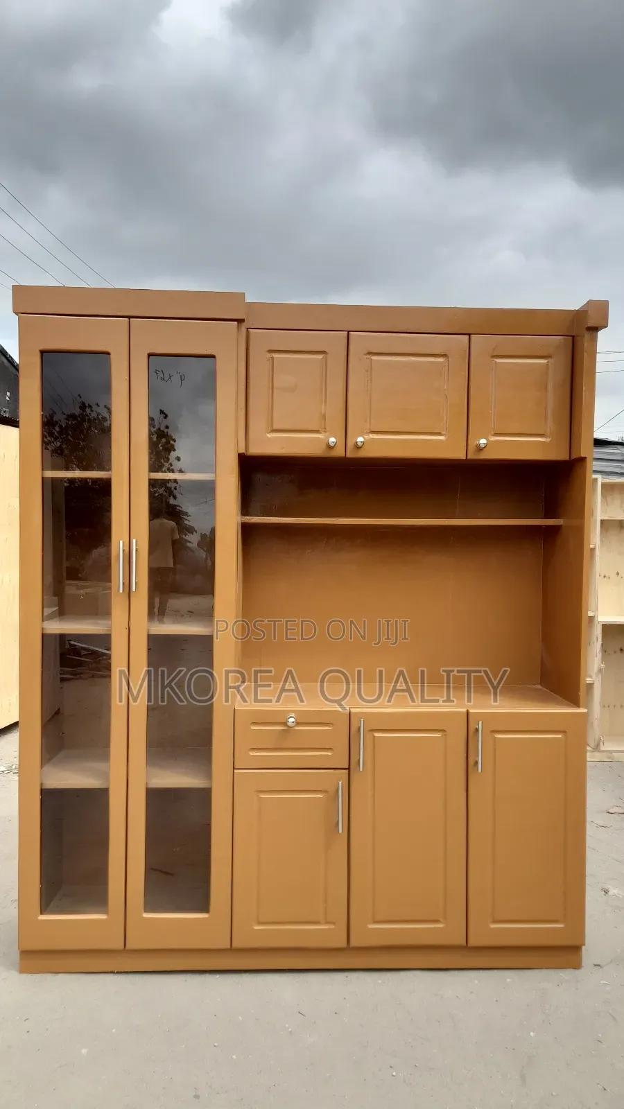 Kitchen Cabinet Kuabwa Yakisasa Kabisa