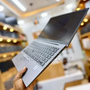 New Laptop HP ZBook Firefly 15 G7 32GB Intel Core I7 SSD 1T