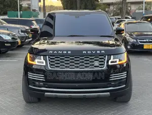 Land Rover Range Rover Vogue 2016 Black