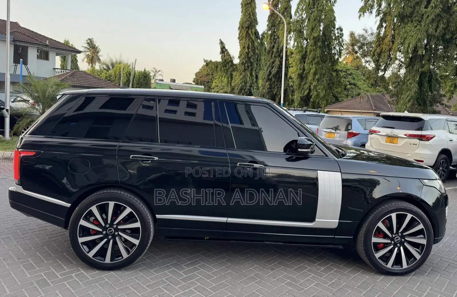 Land Rover Range Rover Vogue 2016 Black