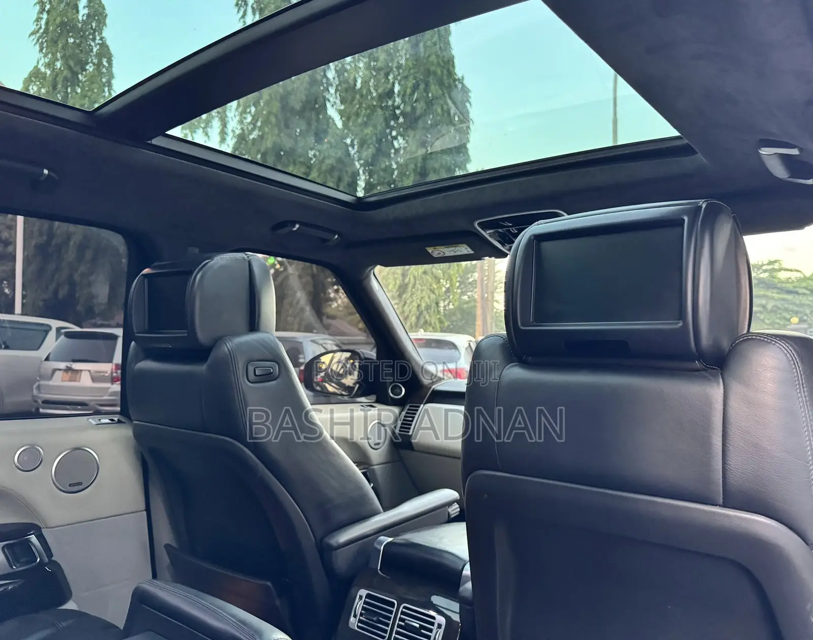 Land Rover Range Rover Vogue 2016 Black