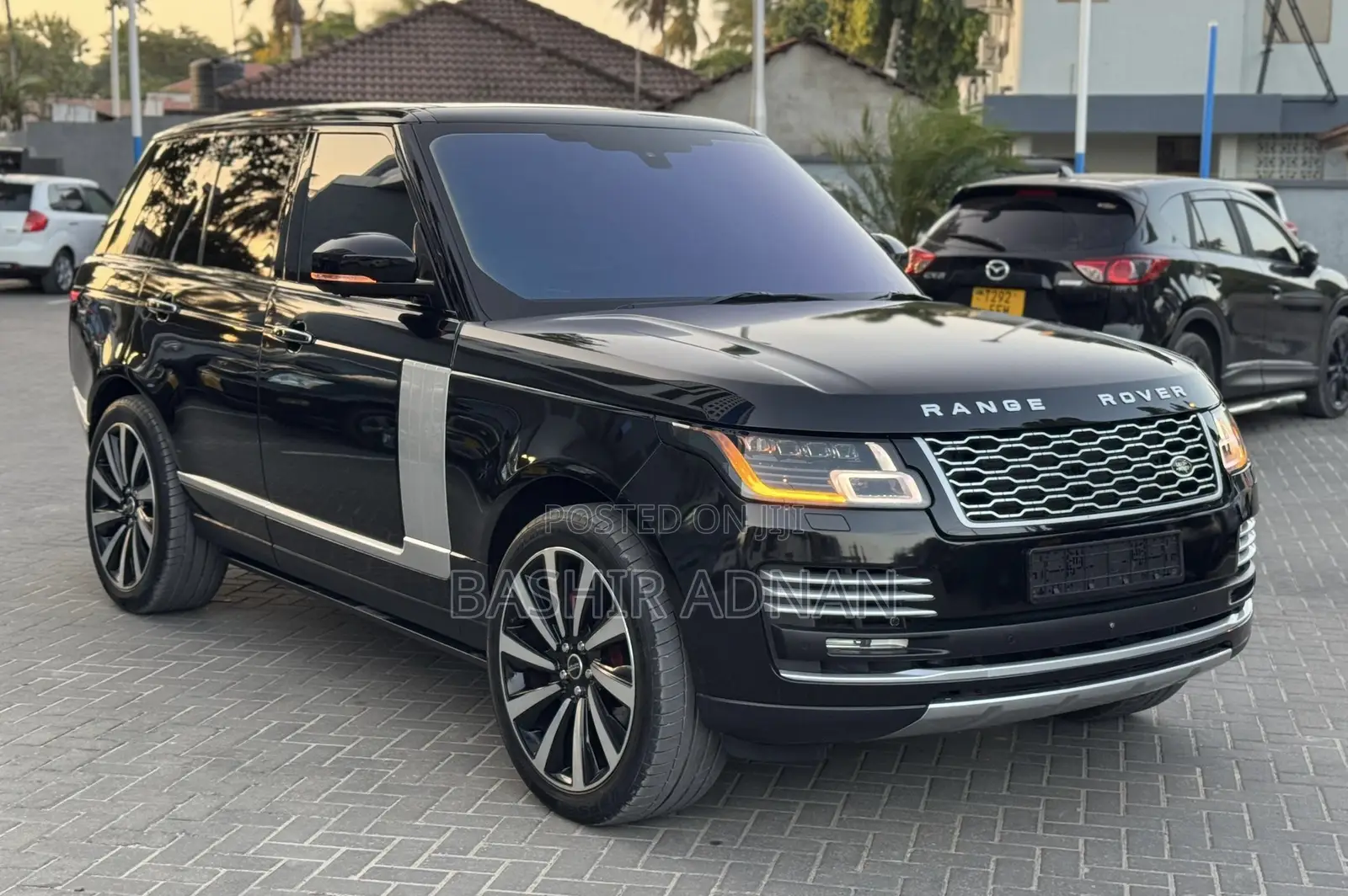 Land Rover Range Rover Vogue 2016 Black