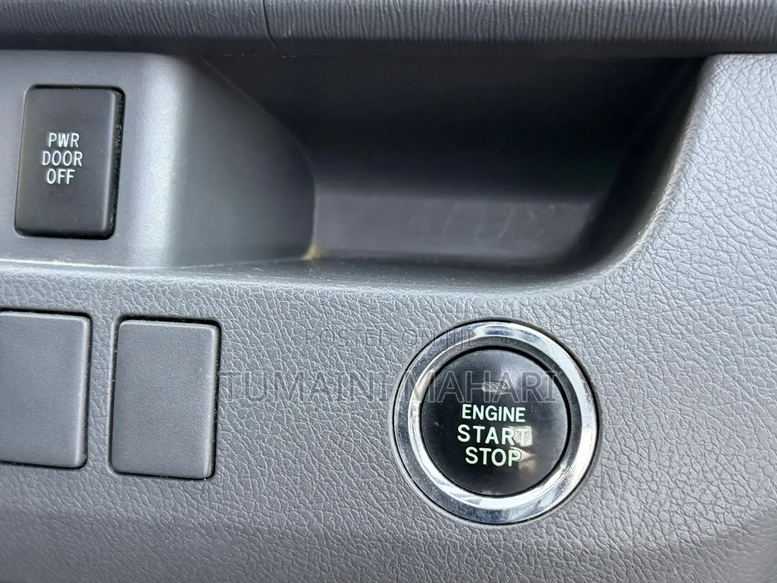 Toyota Noah 2009 Gray
