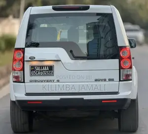 Land Rover Discovery 2013 White