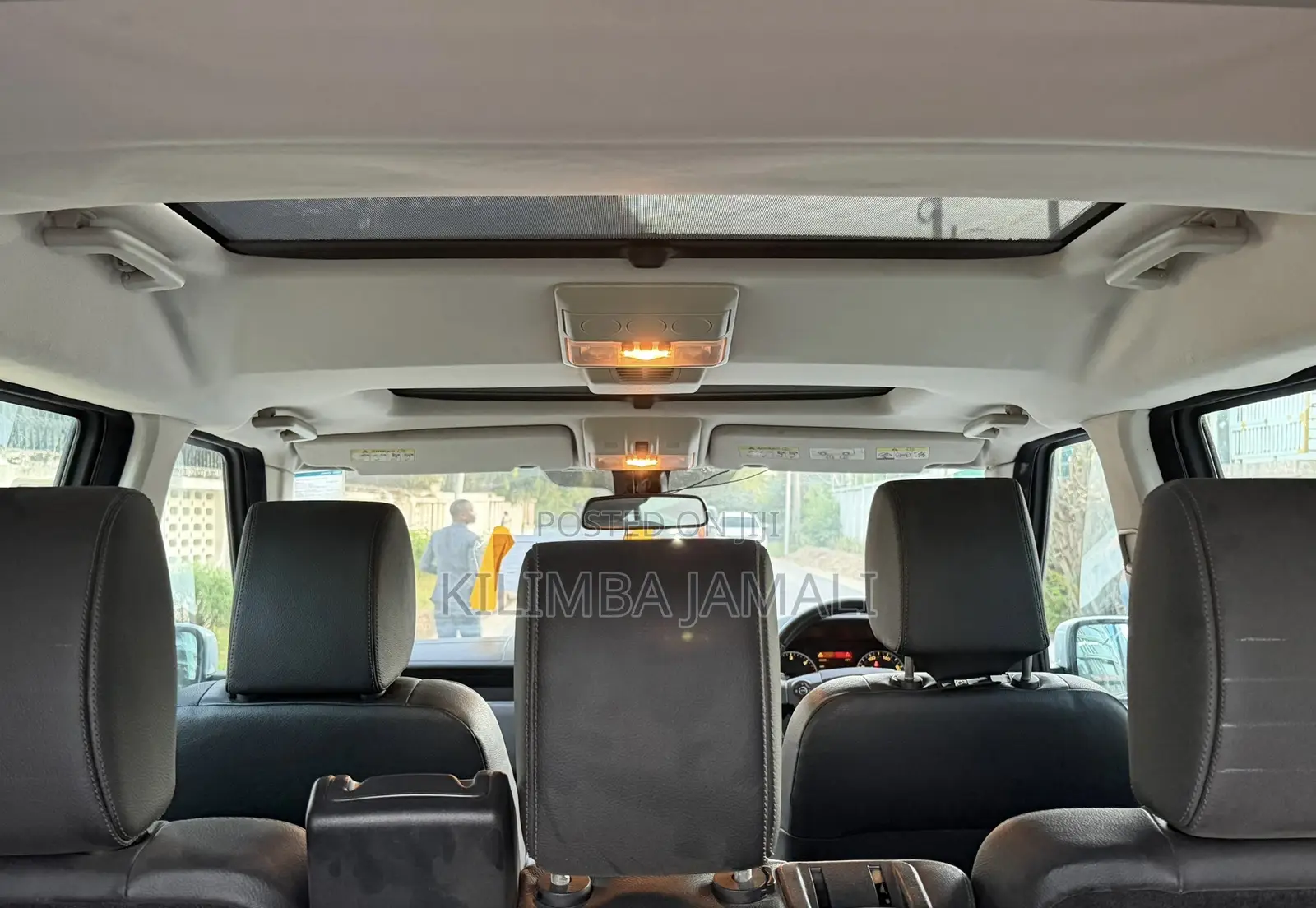Land Rover Discovery 2013 White